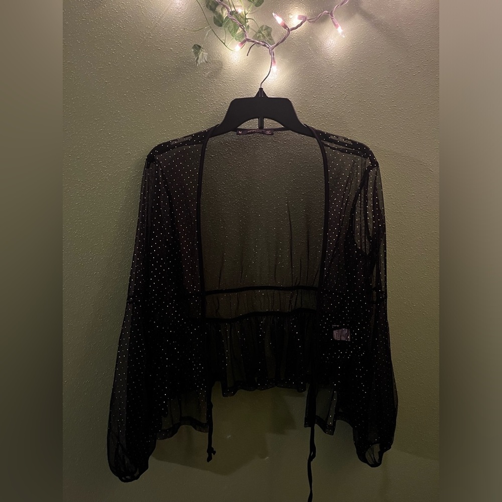 Medium Hesperus black and gold open blouse with ties